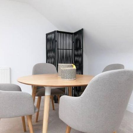 Edinburgh Deluxe Duplex With Garage Apartment Ngoại thất bức ảnh